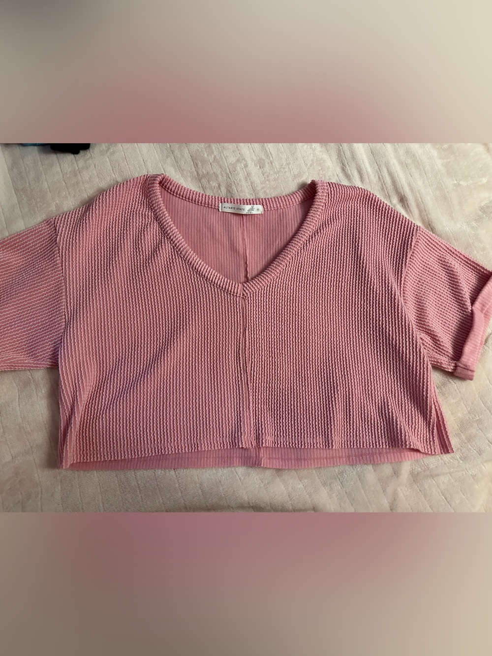 NWOT Altar’d State cropped tee